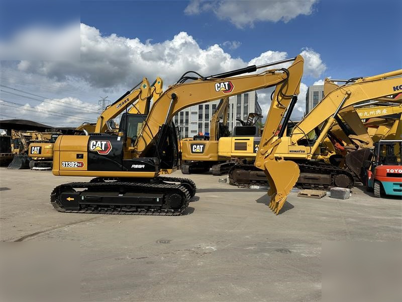 CATERPILLAR 313D2 - Pelle sur chenille: photos 1 CATERPILLAR 313D2 - Pelle sur chenille: photos 1