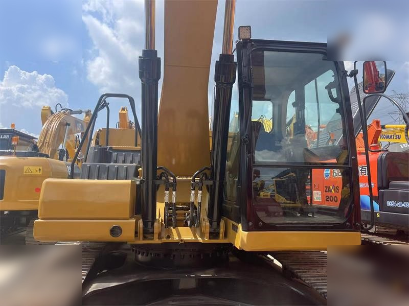 CATERPILLAR 320 - Pelle sur chenille: photos 3 CATERPILLAR 320 - Pelle sur chenille: photos 3