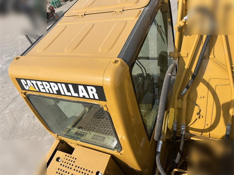 CATERPILLAR 320C - Pelle sur chenille: photos 4 CATERPILLAR 320C - Pelle sur chenille: photos 4