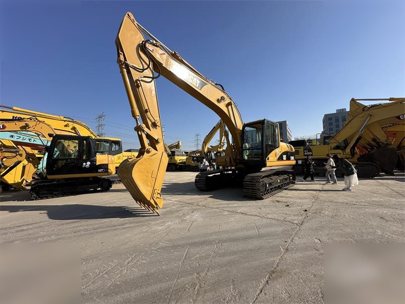 CATERPILLAR 320CL - Pelle sur chenille: photos 2 CATERPILLAR 320CL - Pelle sur chenille: photos 2
