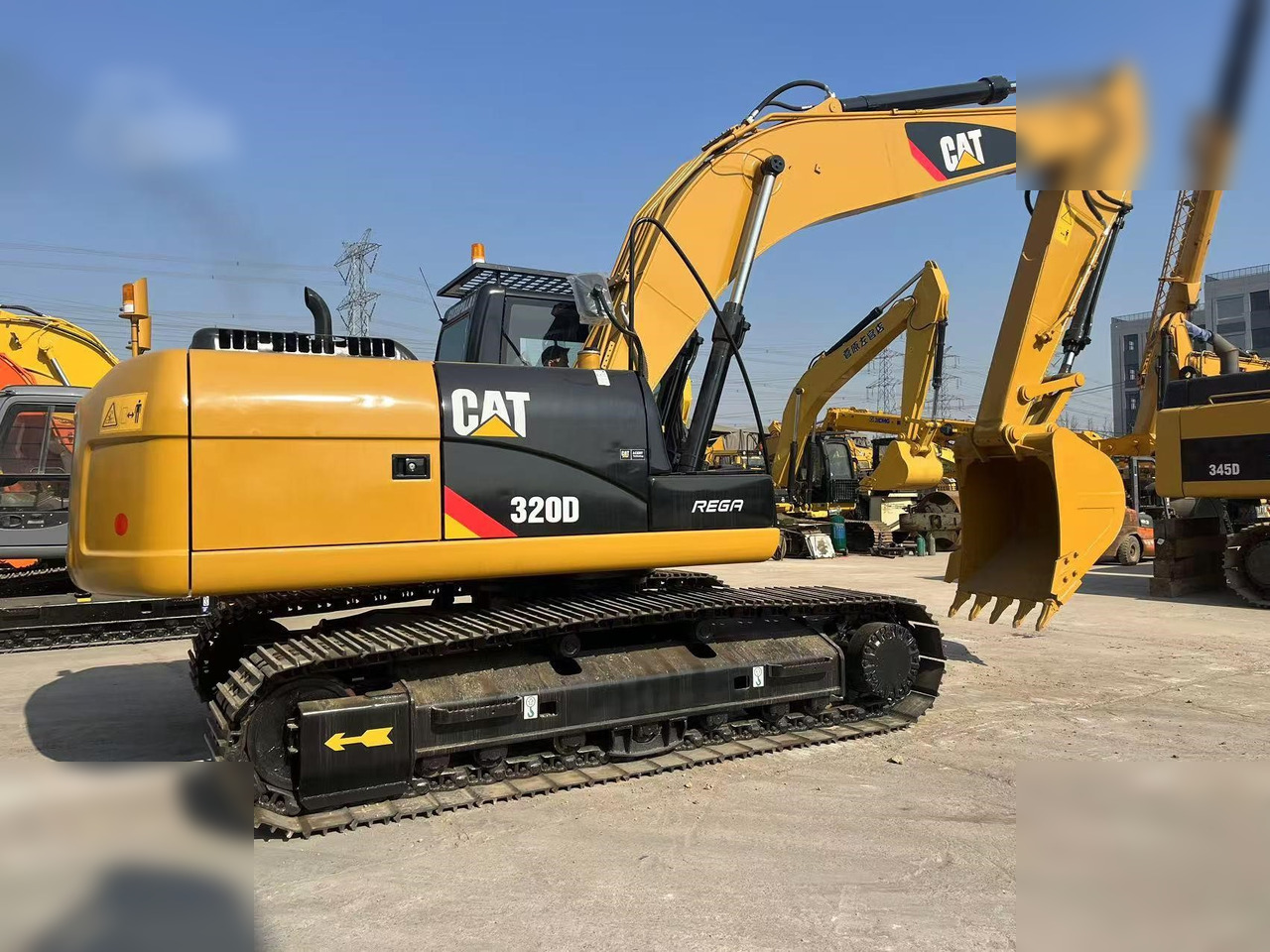 CATERPILLAR 320D - Pelle sur chenille: photos 2 CATERPILLAR 320D - Pelle sur chenille: photos 2