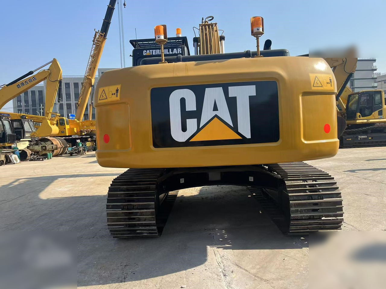 CATERPILLAR 320D - Pelle sur chenille: photos 3 CATERPILLAR 320D - Pelle sur chenille: photos 3