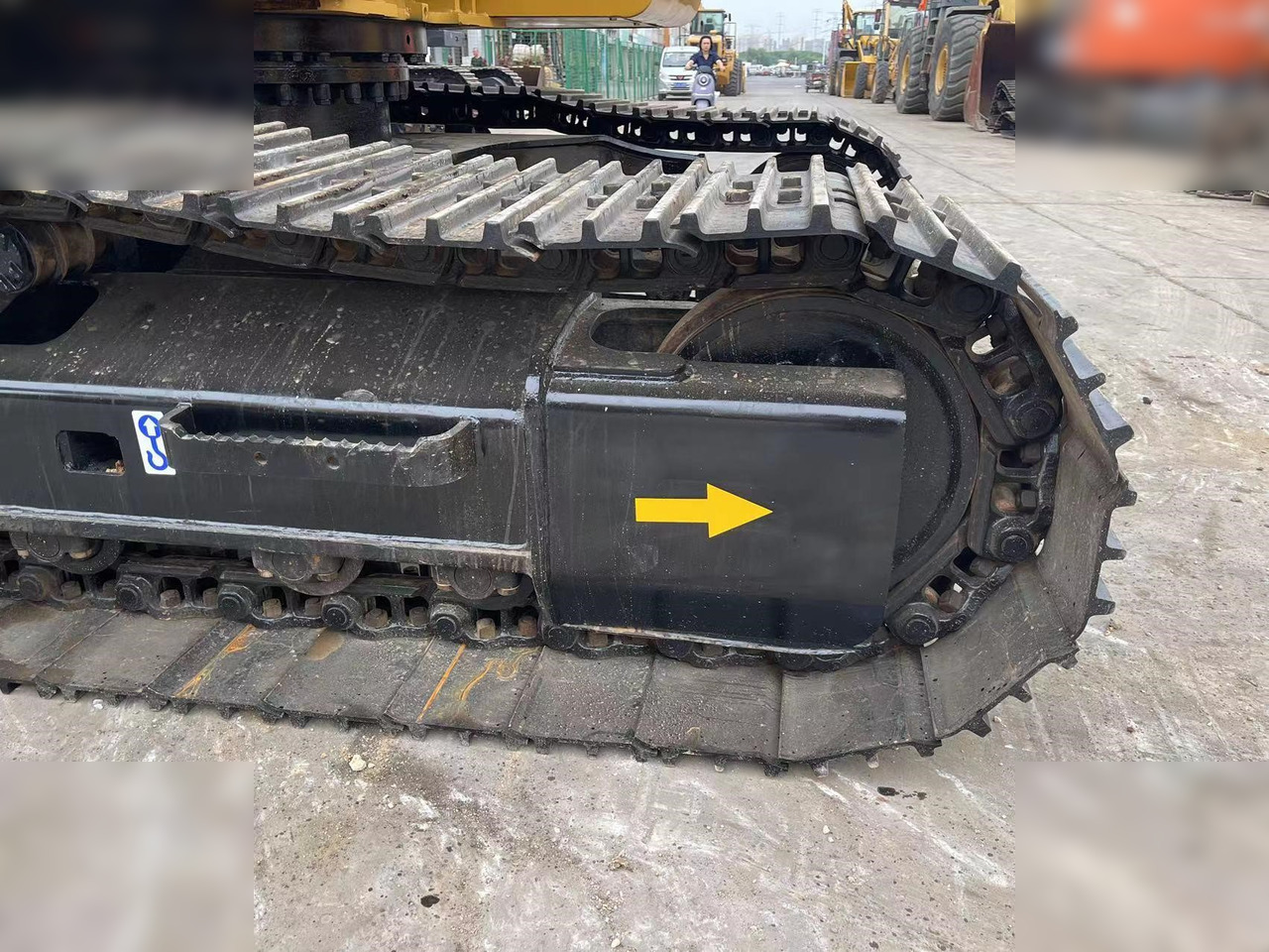 CATERPILLAR 320D2 - Pelle sur chenille: photos 4 CATERPILLAR 320D2 - Pelle sur chenille: photos 4
