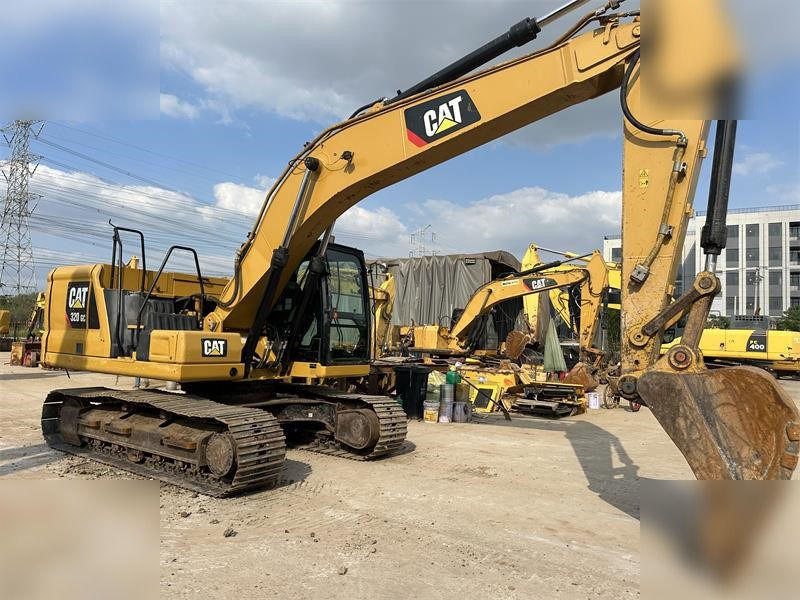 CATERPILLAR 320GC - Pelle sur chenille: photos 5 CATERPILLAR 320GC - Pelle sur chenille: photos 5