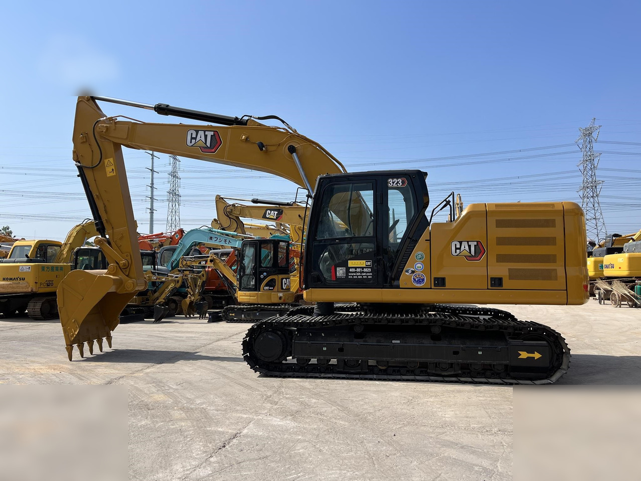 CATERPILLAR 323 - Pelle sur chenille: photos 2 CATERPILLAR 323 - Pelle sur chenille: photos 2