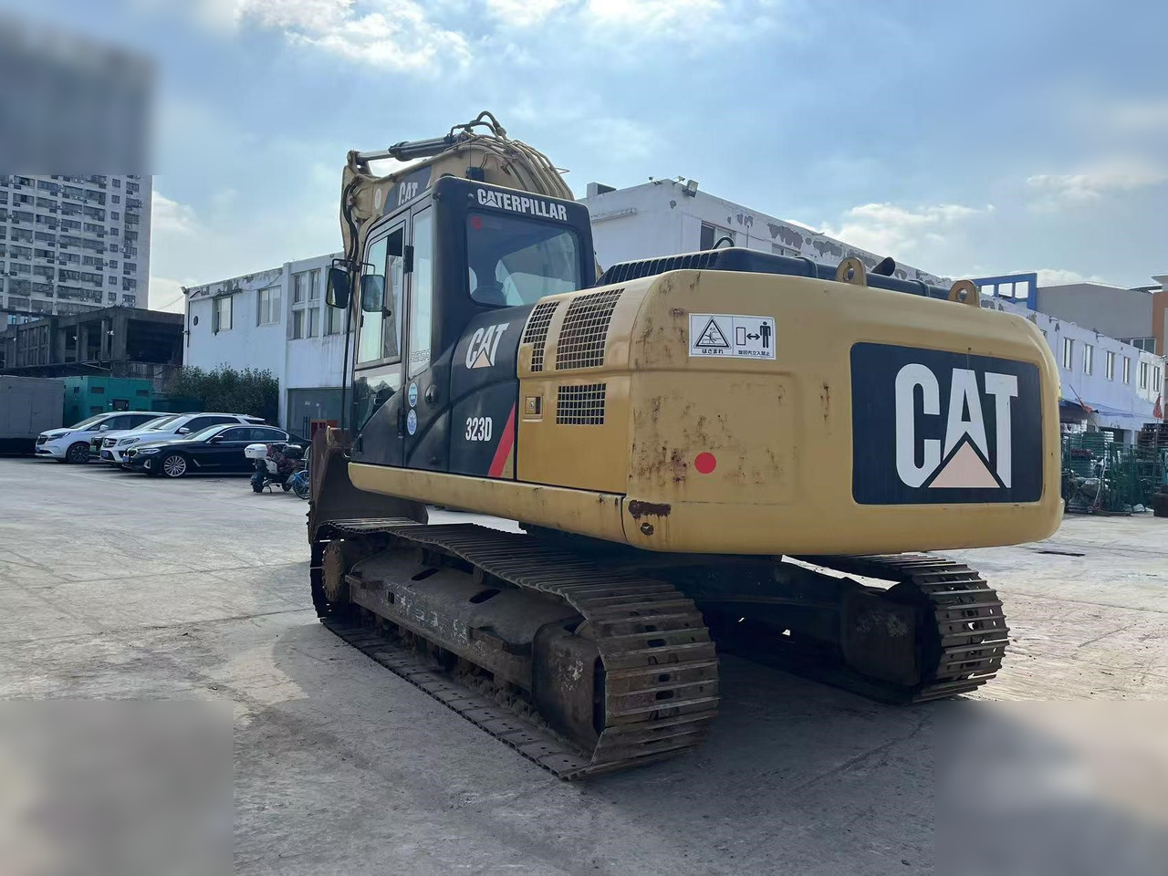 CATERPILLAR 323D - Pelle sur chenille: photos 3 CATERPILLAR 323D - Pelle sur chenille: photos 3