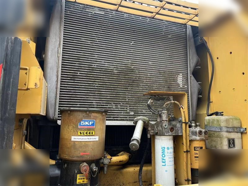 CATERPILLAR 329D - Pelle sur chenille: photos 5 CATERPILLAR 329D - Pelle sur chenille: photos 5