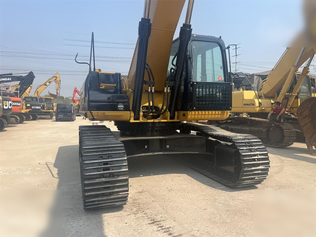 CATERPILLAR 330D - Pelle sur chenille: photos 4 CATERPILLAR 330D - Pelle sur chenille: photos 4