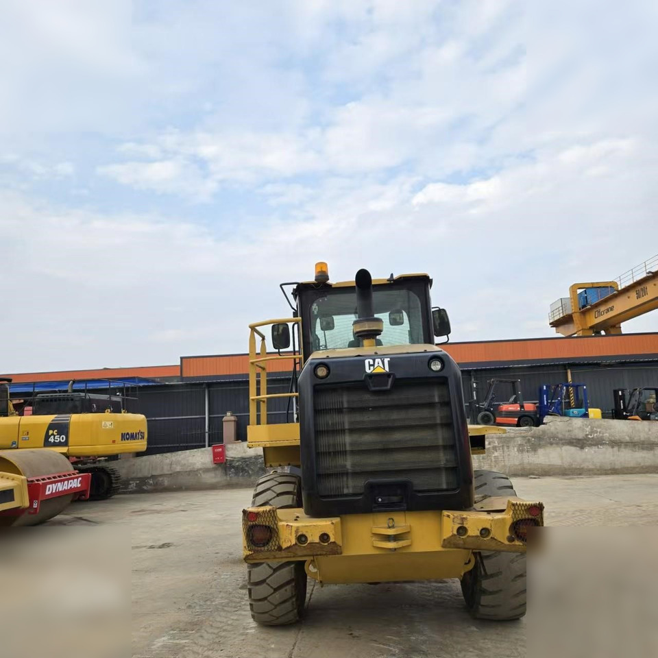 CATERPILLAR 924K - Chargeuse sur pneus: photos 3 CATERPILLAR 924K - Chargeuse sur pneus: photos 3