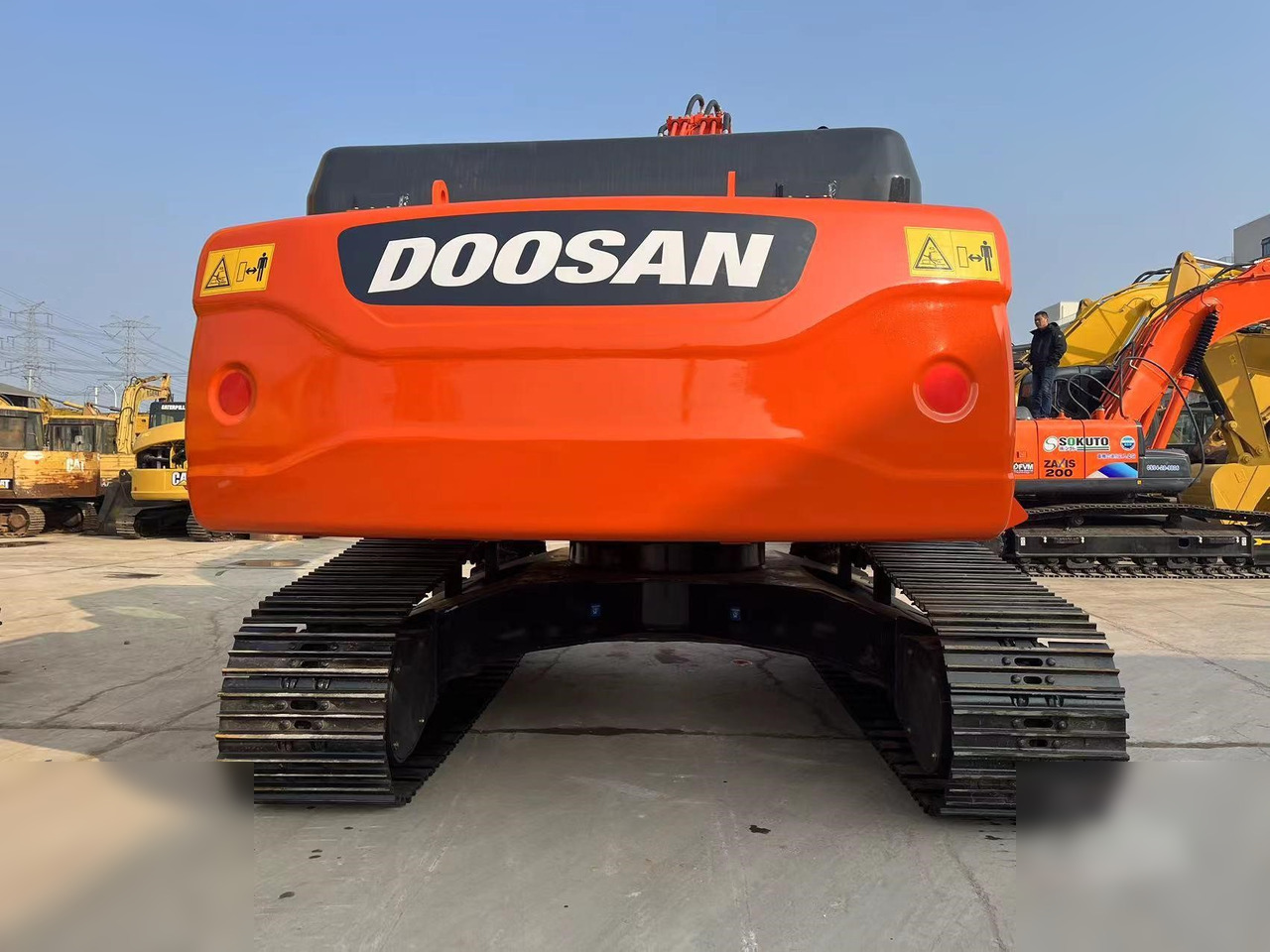 DOOSAN DX300 LC-9C - Pelle sur chenille: photos 3 DOOSAN DX300 LC-9C - Pelle sur chenille: photos 3