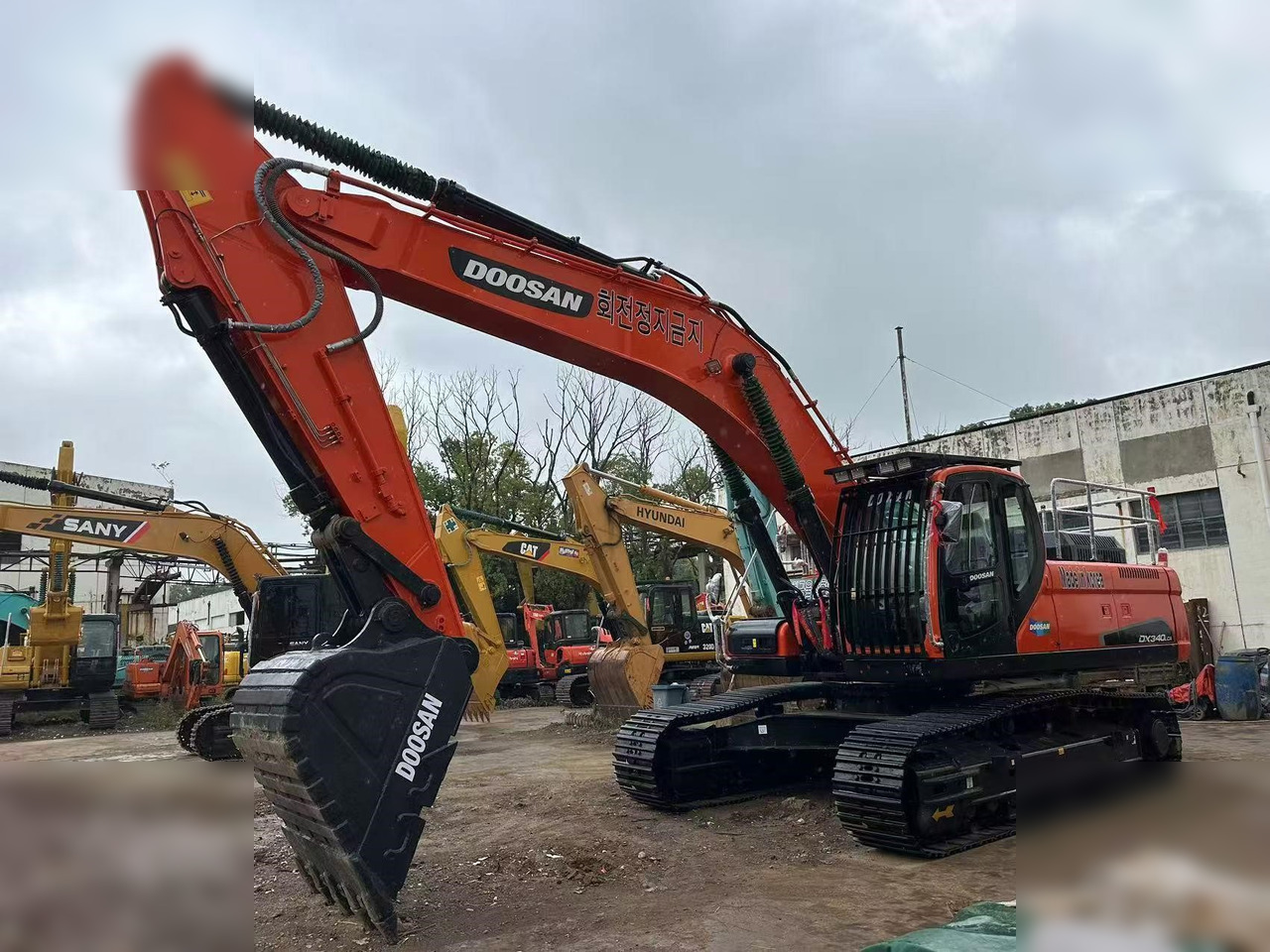 DOOSAN DX340 LCA - Pelle sur chenille: photos 3 DOOSAN DX340 LCA - Pelle sur chenille: photos 3