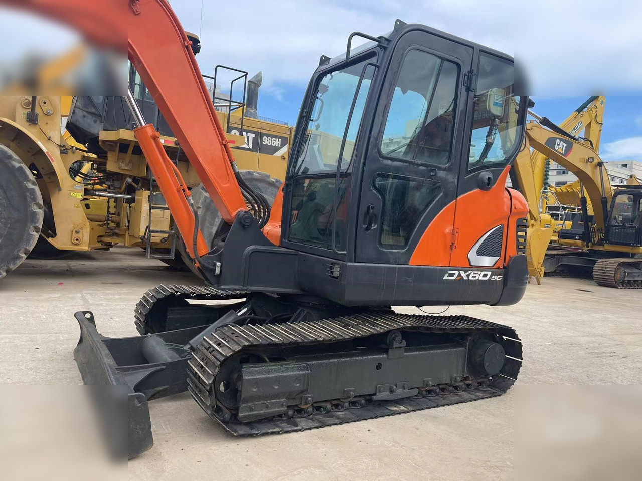 DOOSAN DX60-9C - Pelle sur chenille: photos 5 DOOSAN DX60-9C - Pelle sur chenille: photos 5