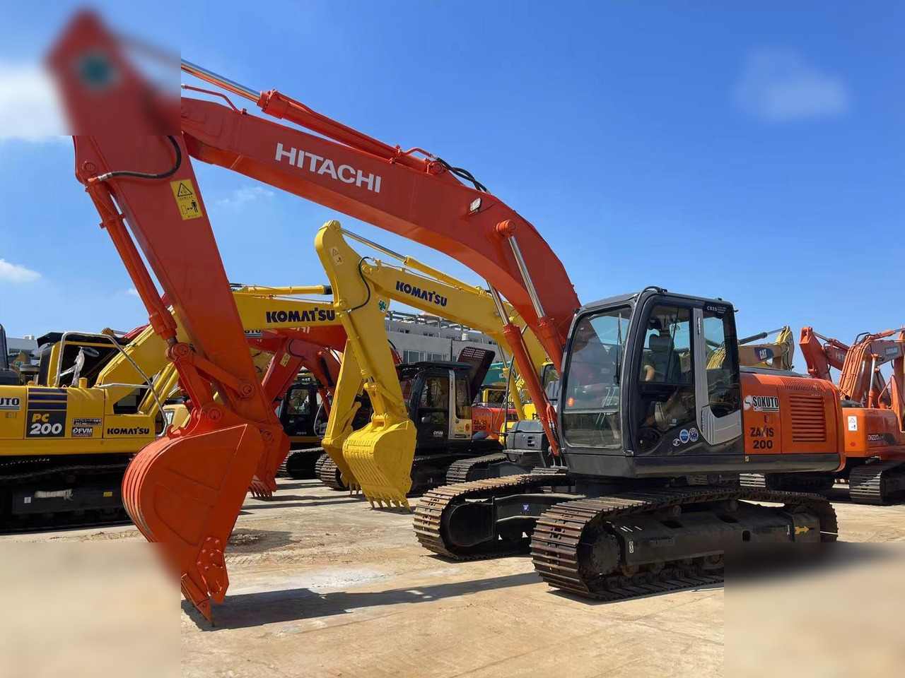 HITACHI ZX200-3G - Pelle sur chenille: photos 1 HITACHI ZX200-3G - Pelle sur chenille: photos 1