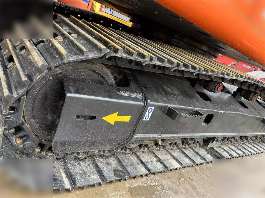 HITACHI ZX200 - Pelle sur chenille: photos 2 HITACHI ZX200 - Pelle sur chenille: photos 2