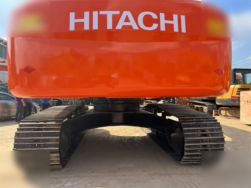 HITACHI ZX240-3 - Pelle sur chenille: photos 4 HITACHI ZX240-3 - Pelle sur chenille: photos 4