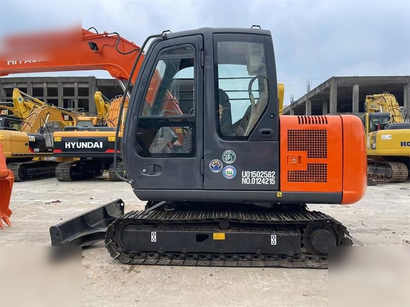 HITACHI ZX60 - Pelle sur chenille: photos 4 HITACHI ZX60 - Pelle sur chenille: photos 4