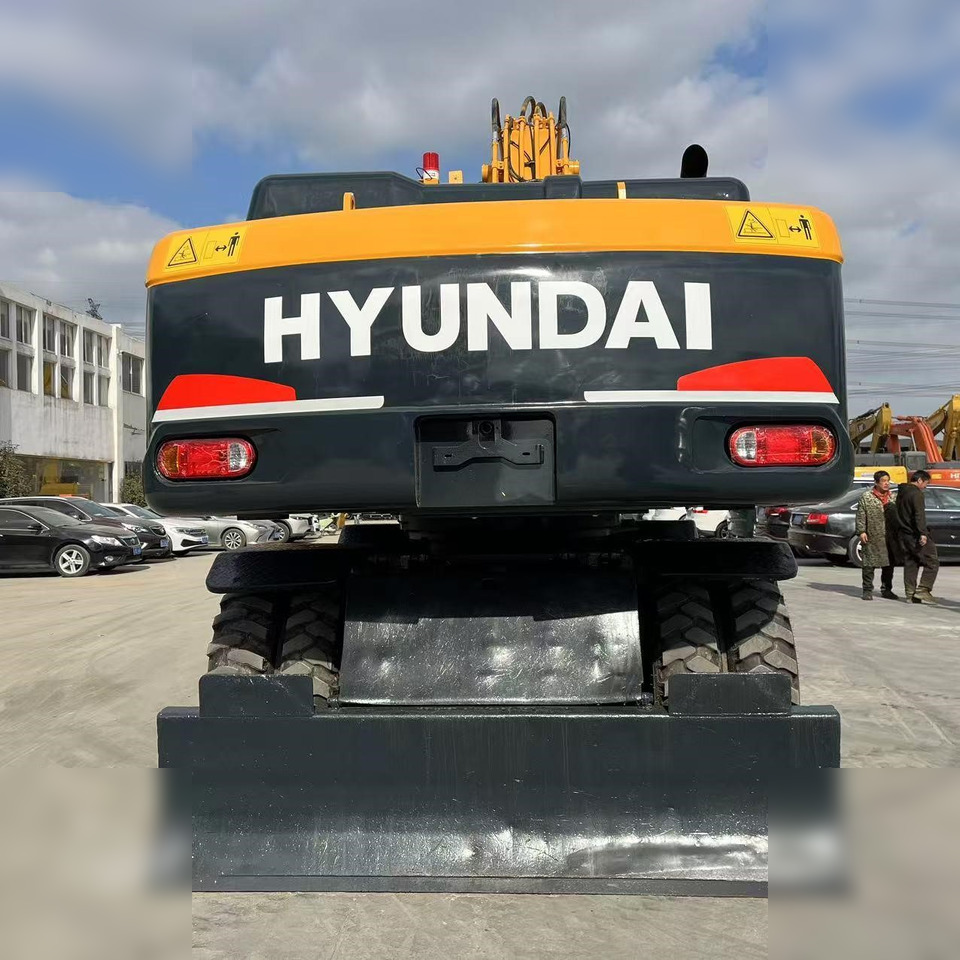 Pelle sur pneus HYUNDAI ROBEX 210W-9: photos 6