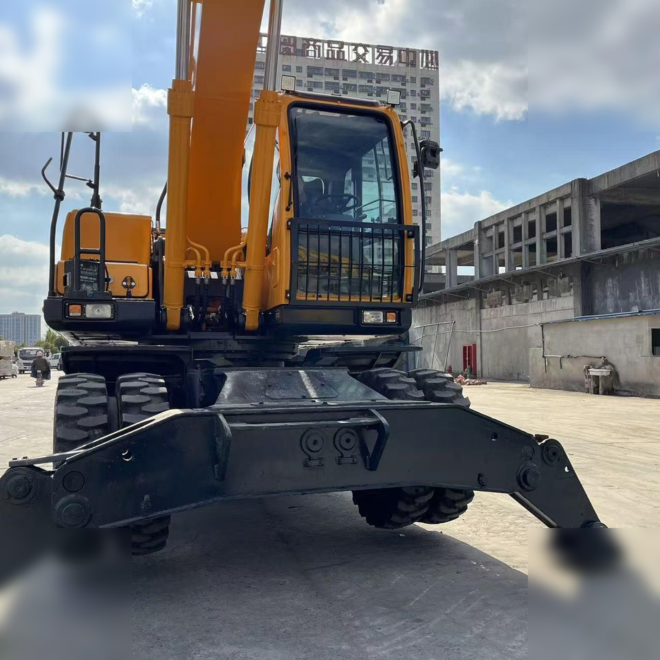 Pelle sur pneus HYUNDAI ROBEX 210W-9: photos 7
