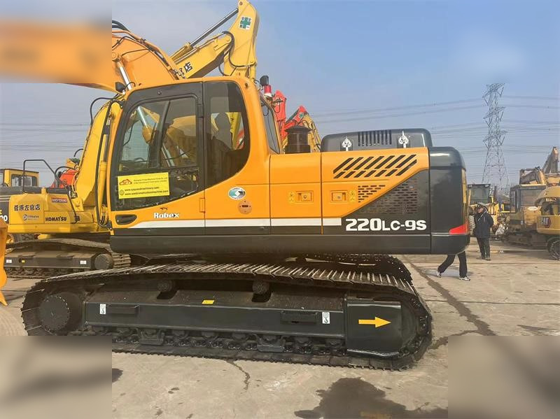 HYUNDAI ROBEX 220 LC-9S - Pelle sur chenille: photos 4 HYUNDAI ROBEX 220 LC-9S - Pelle sur chenille: photos 4