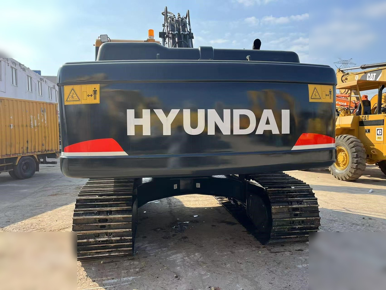 HYUNDAI ROBEX 220 LC-9S - Pelle sur chenille: photos 4 HYUNDAI ROBEX 220 LC-9S - Pelle sur chenille: photos 4