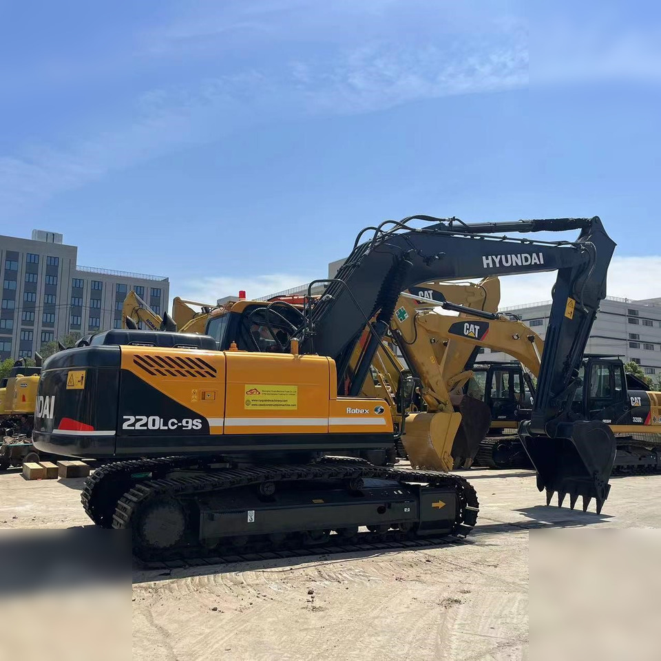 HYUNDAI ROBEX 220 LC-9S - Pelle sur chenille: photos 3 HYUNDAI ROBEX 220 LC-9S - Pelle sur chenille: photos 3