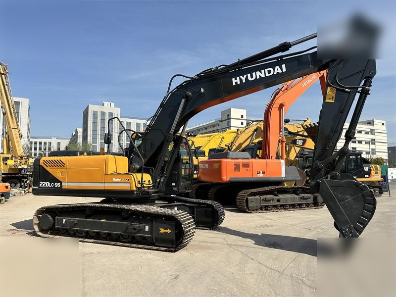 HYUNDAI ROBEX 220 LC-9S - Pelle sur chenille: photos 1 HYUNDAI ROBEX 220 LC-9S - Pelle sur chenille: photos 1