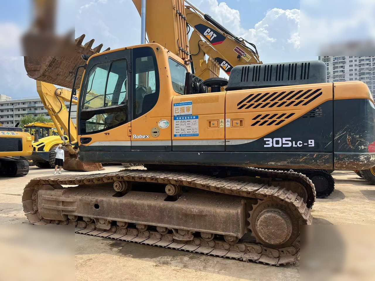 HYUNDAI ROBEX 305 LC-9S - Pelle sur chenille: photos 5 HYUNDAI ROBEX 305 LC-9S - Pelle sur chenille: photos 5