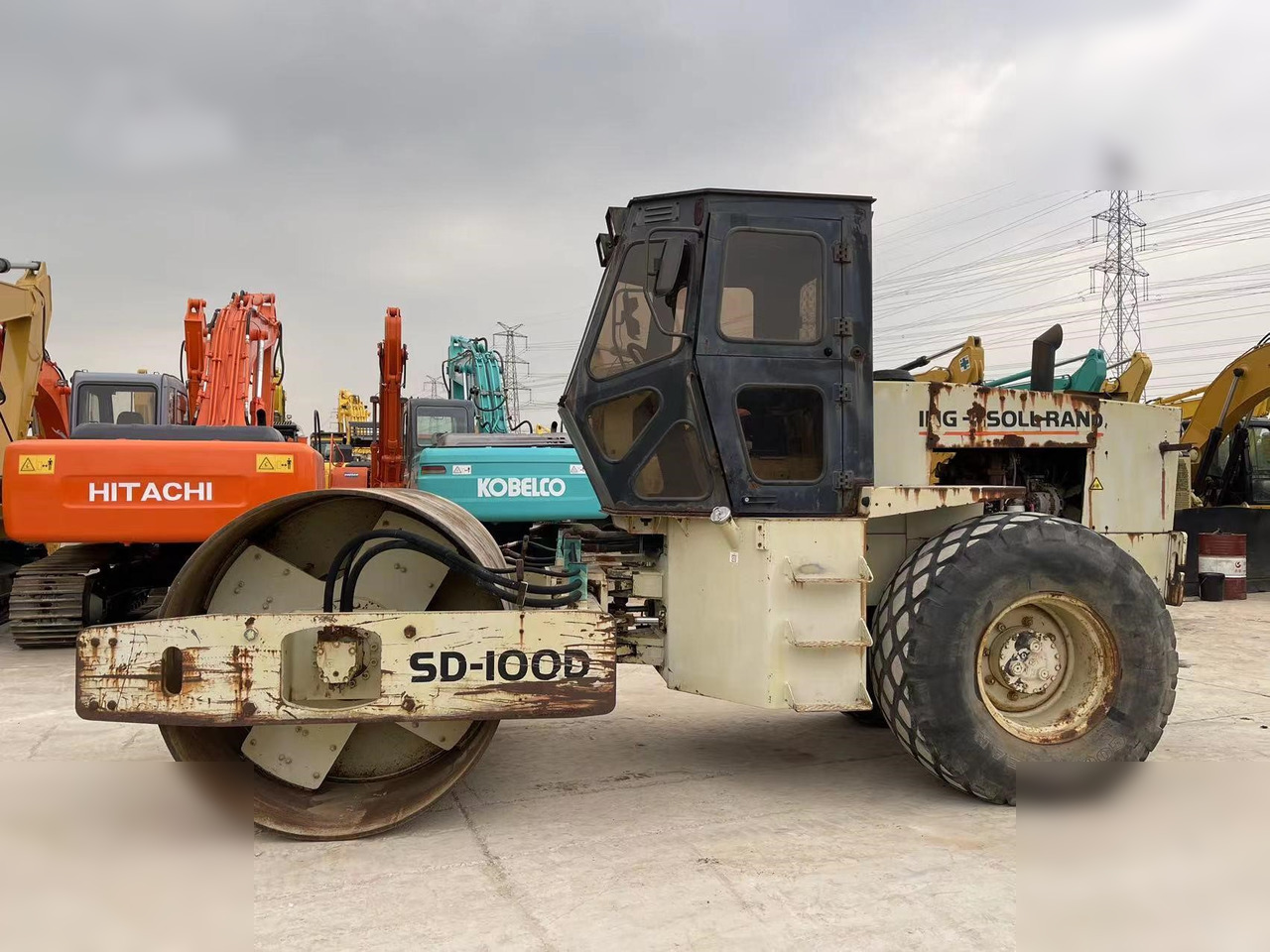 INGERSOLL-RAND SD100D - Compacteur à pieds de mouton/ Monocylindre: photos 1 INGERSOLL-RAND SD100D - Compacteur à pieds de mouton/ Monocylindre: photos 1