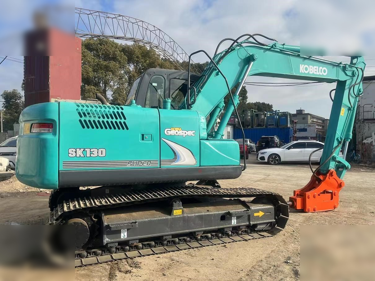 KOBELCO SK130-8 - Pelle sur chenille: photos 1 KOBELCO SK130-8 - Pelle sur chenille: photos 1