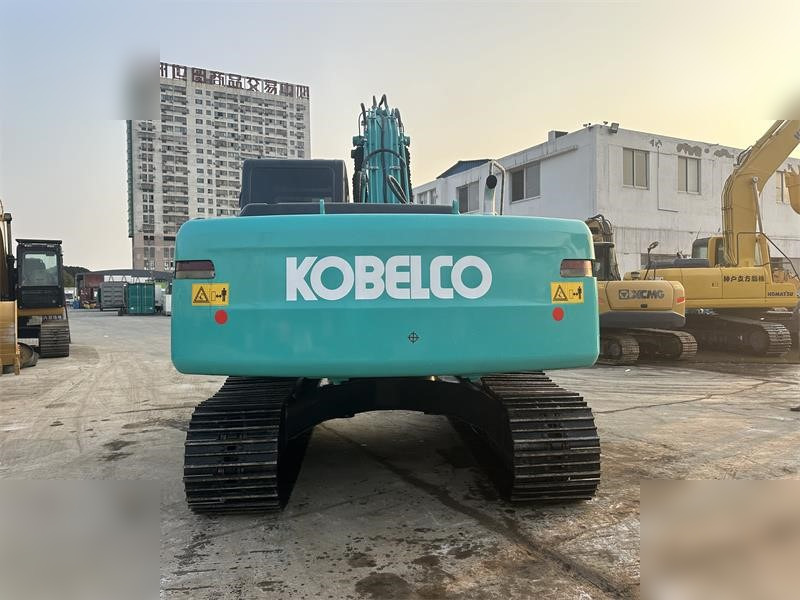 KOBELCO SK200-6E - Pelle sur chenille: photos 4 KOBELCO SK200-6E - Pelle sur chenille: photos 4
