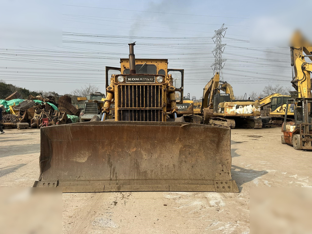 KOMATSU D85-18 - Bulldozer: photos 3 KOMATSU D85-18 - Bulldozer: photos 3