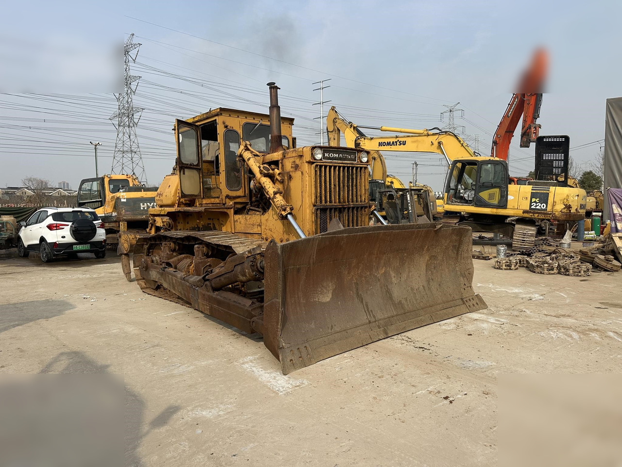 KOMATSU D85-18 - Bulldozer: photos 2 KOMATSU D85-18 - Bulldozer: photos 2