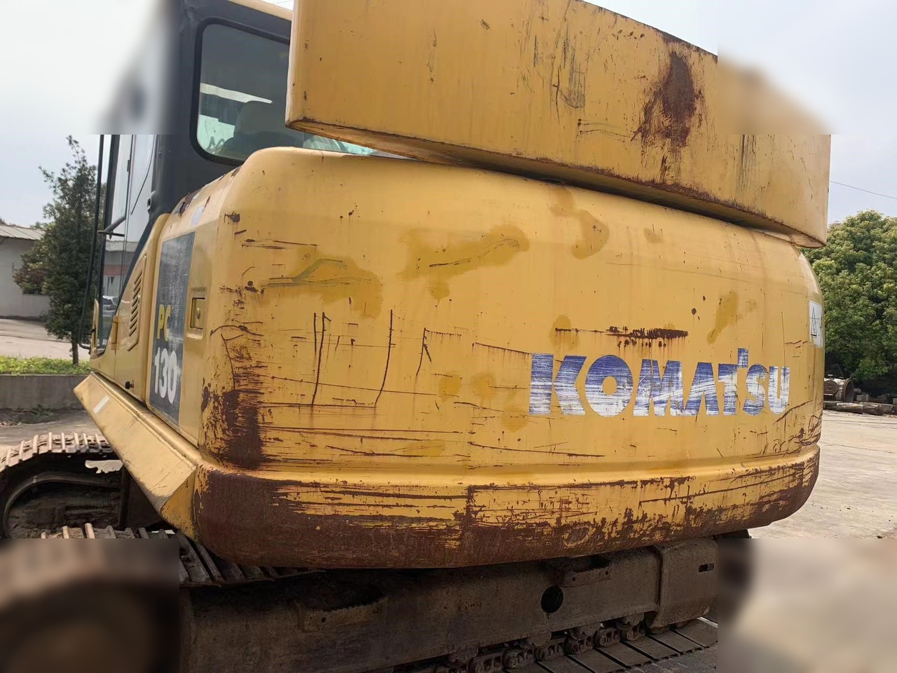 KOMATSU PC130-7 - Pelle sur chenille: photos 5 KOMATSU PC130-7 - Pelle sur chenille: photos 5