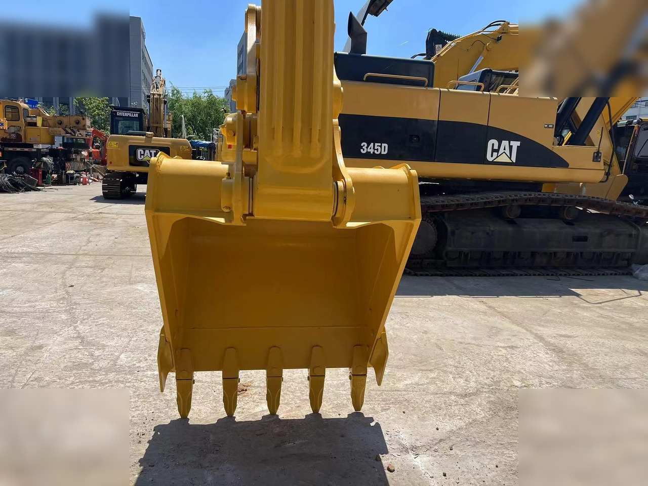 Pelle sur chenille KOMATSU PC200-8: photos 9