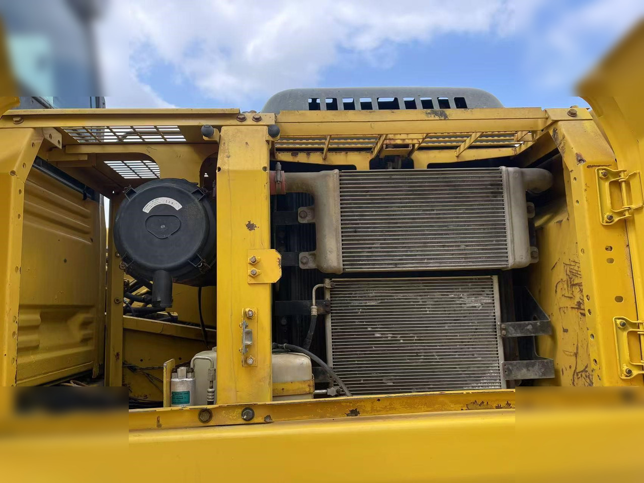 Pelle sur chenille KOMATSU PC220-7: photos 9