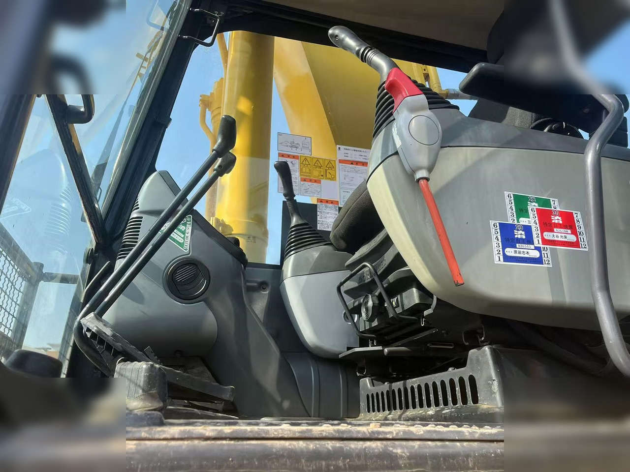 Pelle sur chenille KOMATSU PC400-8R: photos 6
