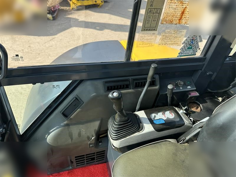 Mini pelle KOMATSU PC55MR-3: photos 9