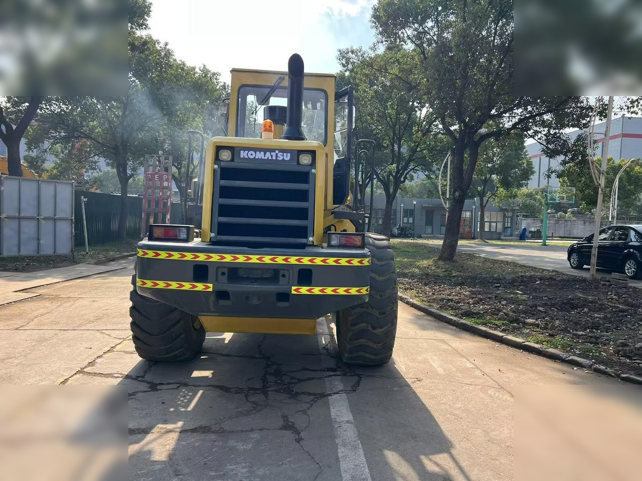 KOMATSU WA320-3 - Chargeuse sur pneus: photos 5 KOMATSU WA320-3 - Chargeuse sur pneus: photos 5