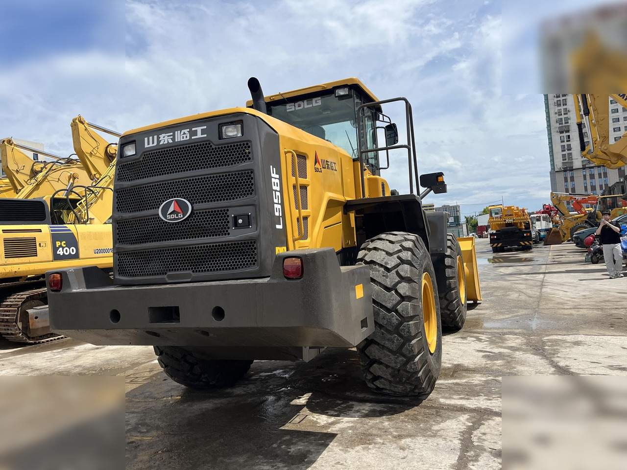 SDLG L958F - Chargeuse sur pneus: photos 3 SDLG L958F - Chargeuse sur pneus: photos 3