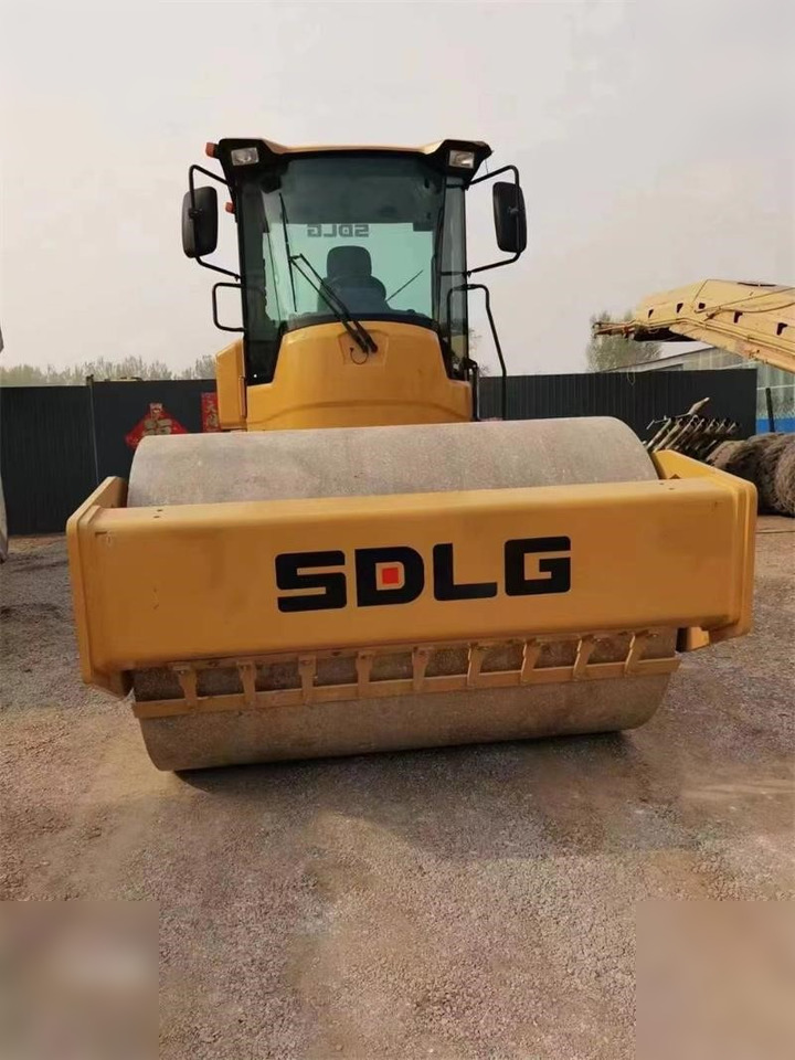 SDLG RS8140H - Compacteur: photos 3 SDLG RS8140H - Compacteur: photos 3