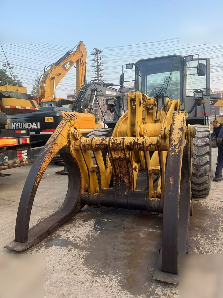 TCM L27 - Chargeuse sur pneus: photos 5 TCM L27 - Chargeuse sur pneus: photos 5