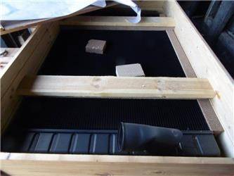 Kylare fabriksny passande Volvo A40 11033788 - Radiateur pour Engins de chantier: photos 1 Kylare fabriksny passande Volvo A40 11033788 - Radiateur pour Engins de chantier: photos 1