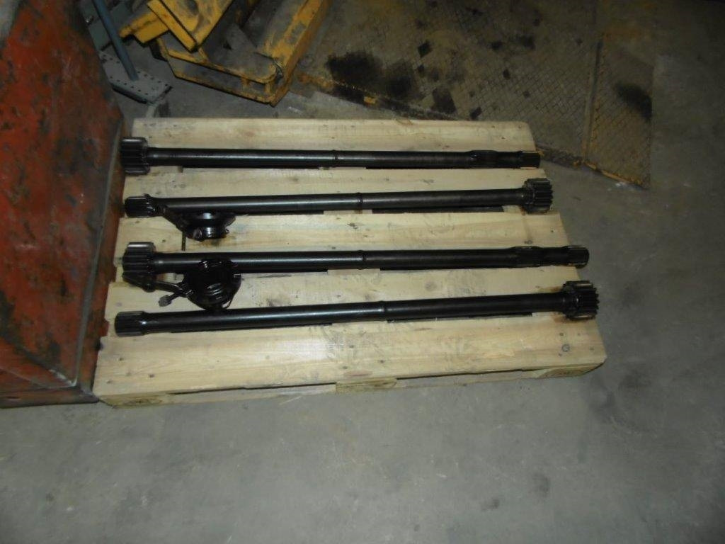 Volvo Dumper Diff+drivaxlar+nav A 25 - Moteur pour Engins de chantier: photos 1 Volvo Dumper Diff+drivaxlar+nav A 25 - Moteur pour Engins de chantier: photos 1