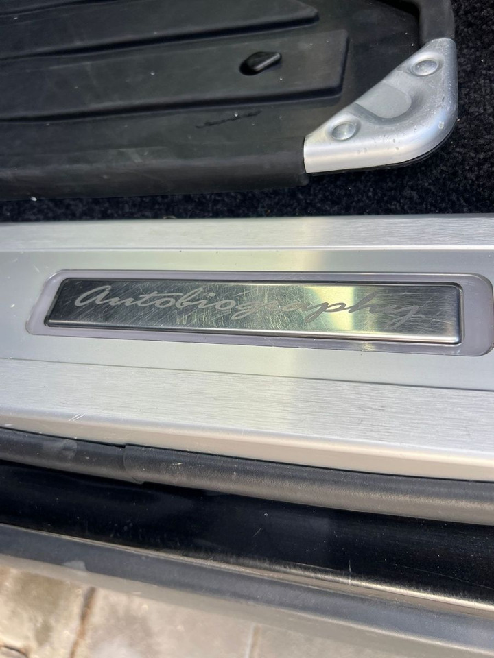 Land Rover Range Rover Vogue 4.4L V8*Autobiography*(LWB)* - SUV: photos 2 Land Rover Range Rover Vogue 4.4L V8*Autobiography*(LWB)* - SUV: photos 2