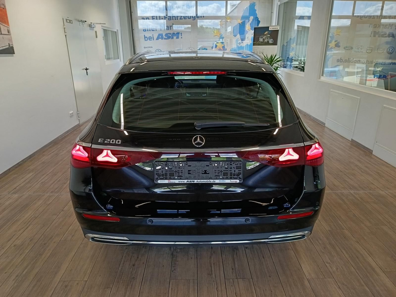 Mercedes-Benz E 200 Avantgarde Advanced*PSD*LED*NAVI*ACC* - Voiture break: photos 5 Mercedes-Benz E 200 Avantgarde Advanced*PSD*LED*NAVI*ACC* - Voiture break: photos 5