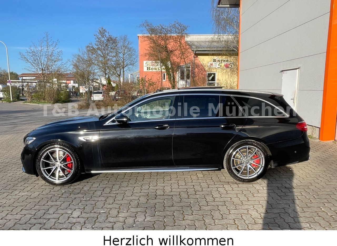 Mercedes-Benz E 63 S AMG*4Matic+*Panorama*MB-Garantie*Designo* - Voiture: photos 2 Mercedes-Benz E 63 S AMG*4Matic+*Panorama*MB-Garantie*Designo* - Voiture: photos 2
