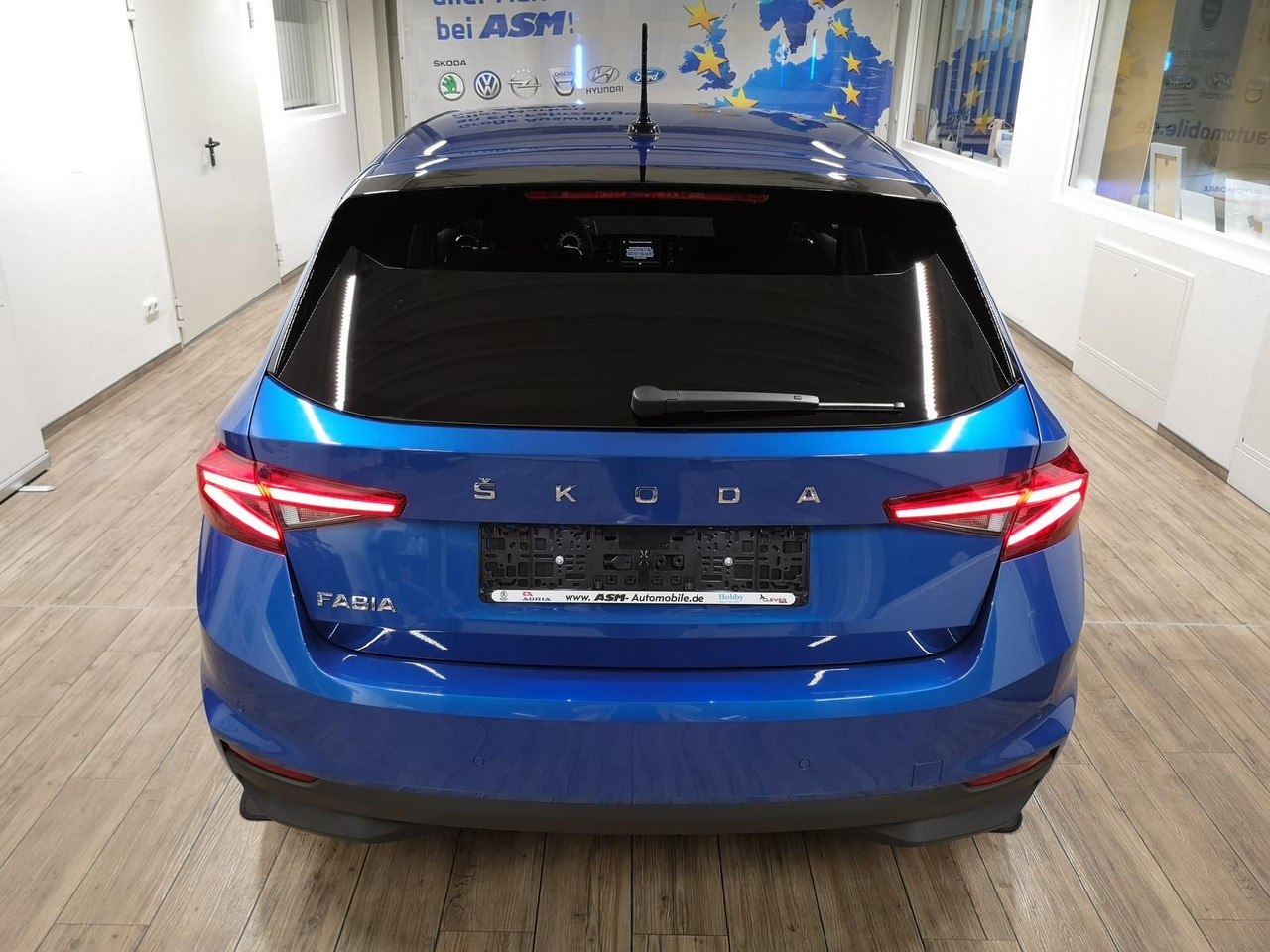 Skoda Fabia Style 1,0TSI 81 kW+R-KAM+2xPDC+LED+DAB+SHZ - Berline: photos 4 Skoda Fabia Style 1,0TSI 81 kW+R-KAM+2xPDC+LED+DAB+SHZ - Berline: photos 4