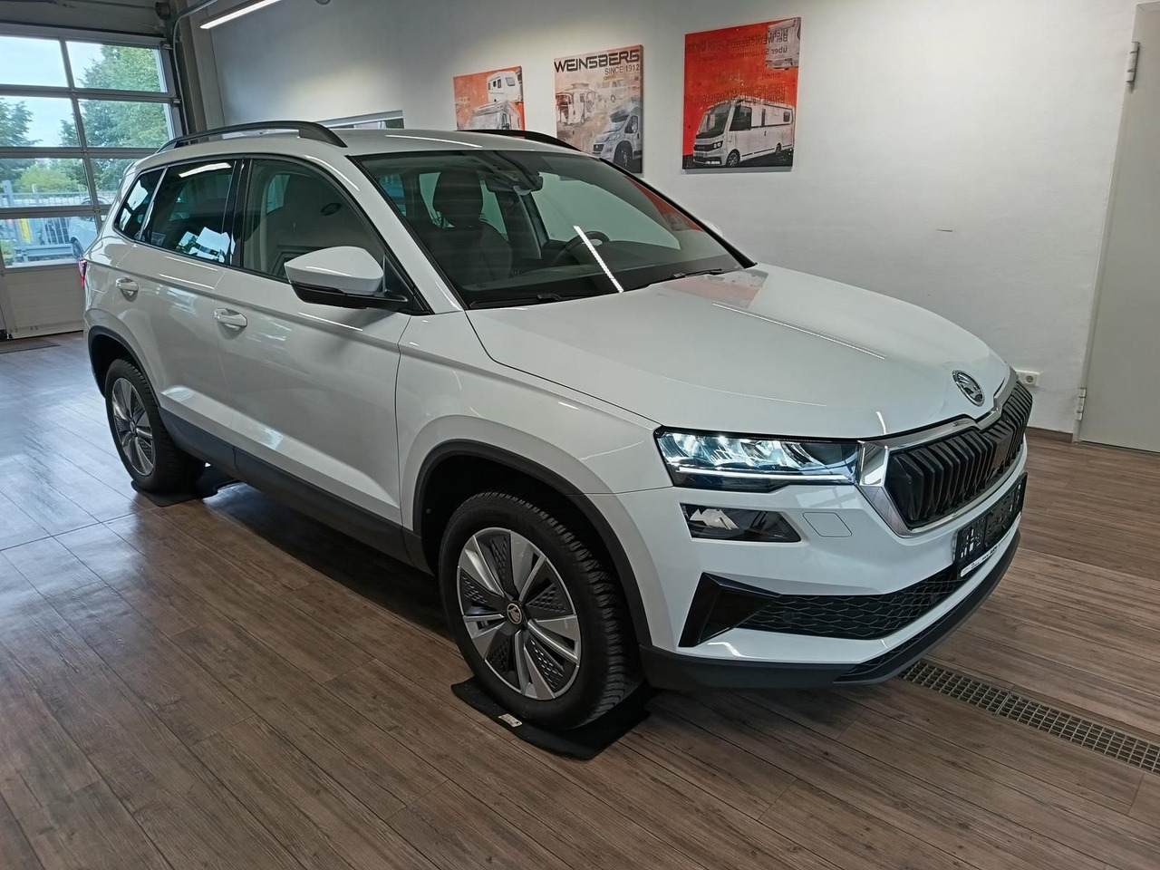 Skoda Karoq Style 1,5TSI DSG*AHK-VORBER*NAVI*LED*R-KAM - SUV: photos 3 Skoda Karoq Style 1,5TSI DSG*AHK-VORBER*NAVI*LED*R-KAM - SUV: photos 3