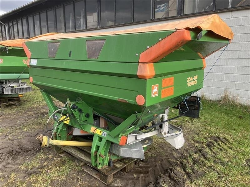 Amazone ZA-M 3000 - Distributeur d'engrais: photos 1 Amazone ZA-M 3000 - Distributeur d'engrais: photos 1