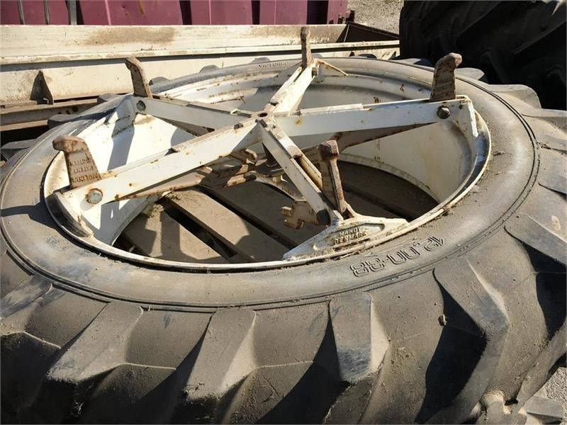 Handy 5 ARMET Spids 12-38 - Pneus et jantes pour Machine agricole: photos 1 Handy 5 ARMET Spids 12-38 - Pneus et jantes pour Machine agricole: photos 1